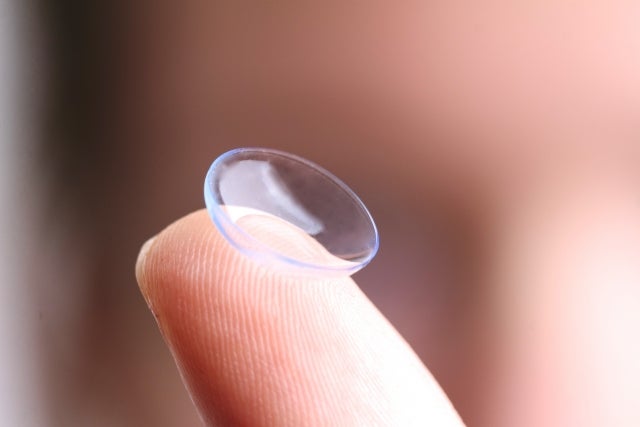 仕事にならない！コンタクトレンズによる眼精疲労の原因と治し方