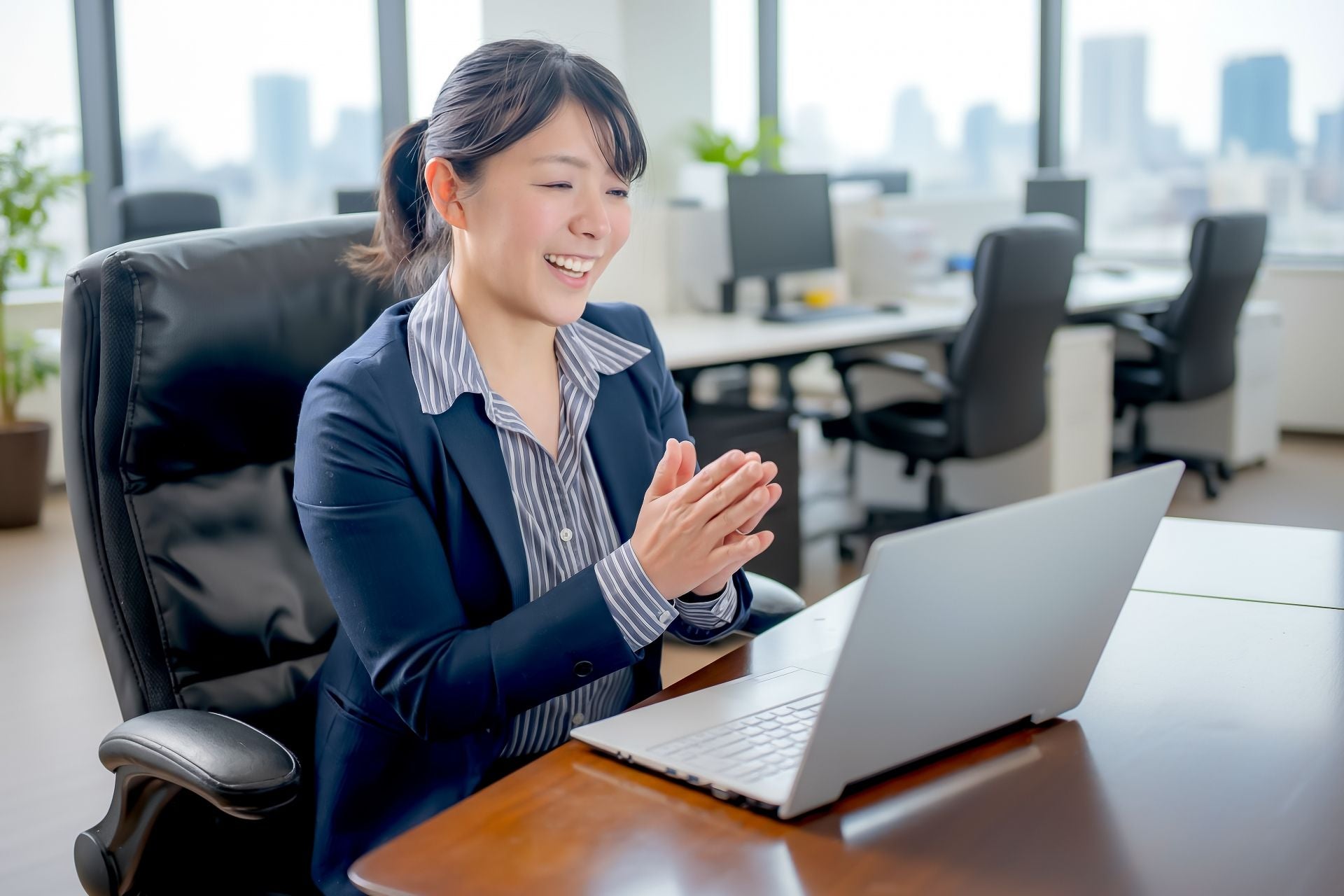パソコン作業で目が疲れるときは対策を!適切なケアで目を守ろう