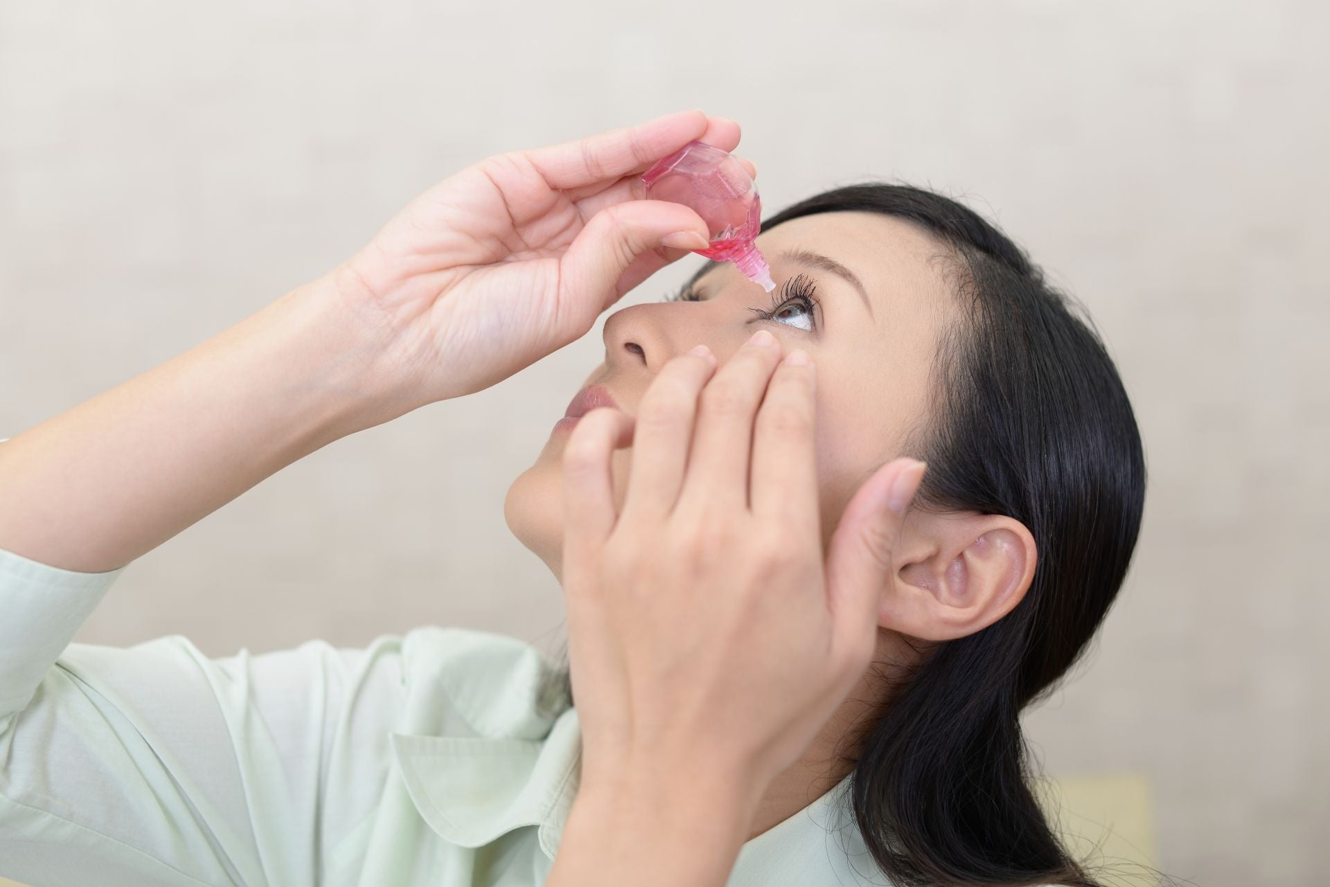 適切な目薬を使用する