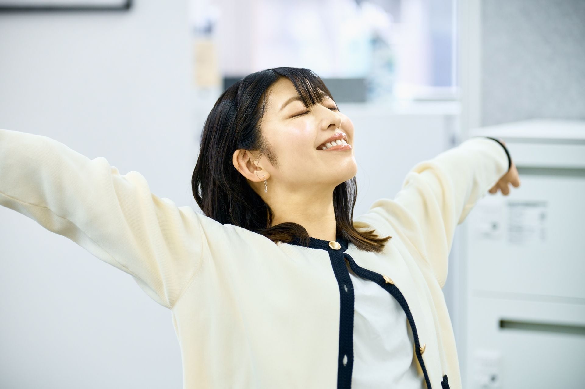 目の疲れにツボ押しは役立つ!日々の生活に積極的に取り入れよう