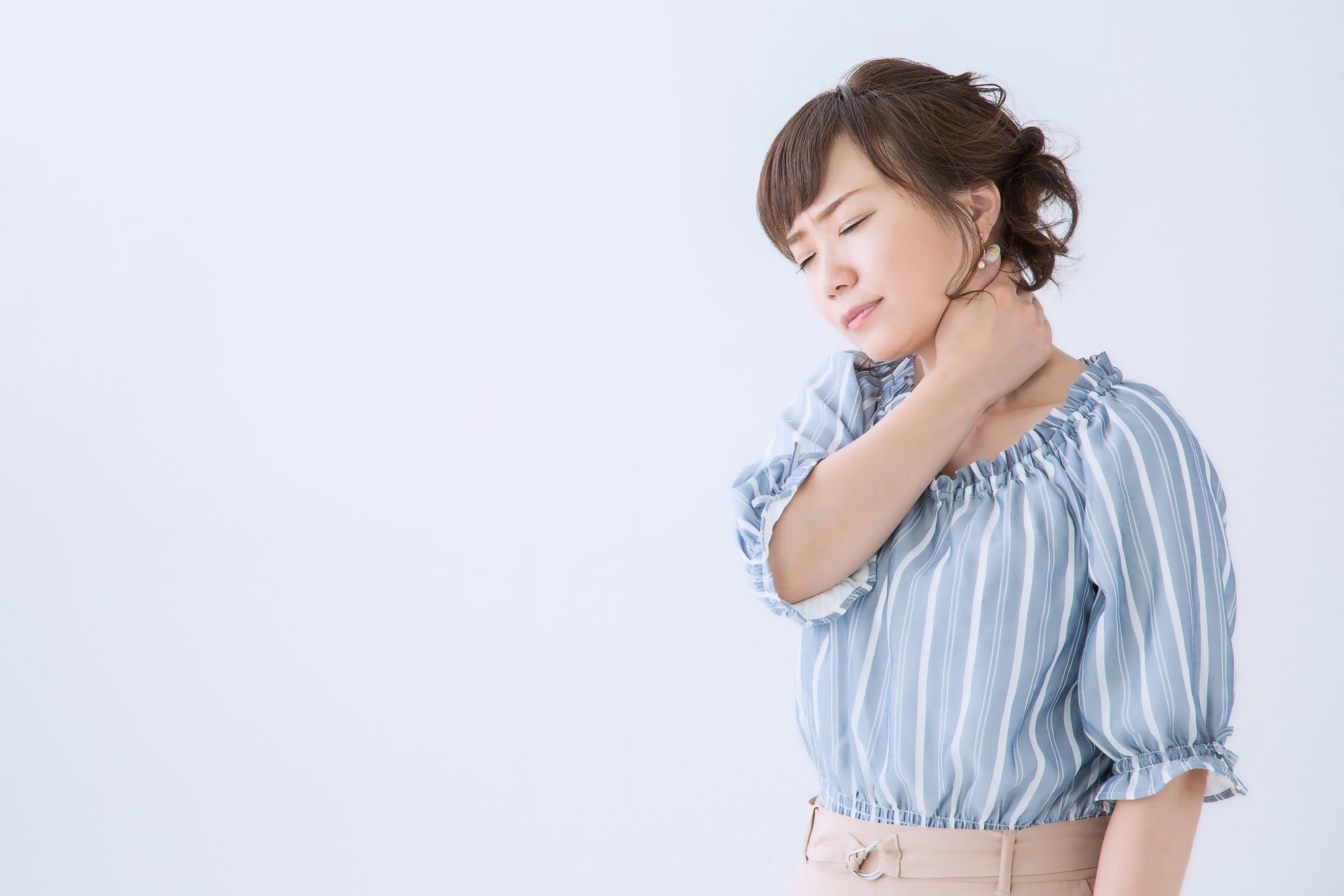 後頭部から首・肩にかけてのこりや重だるさがあるか