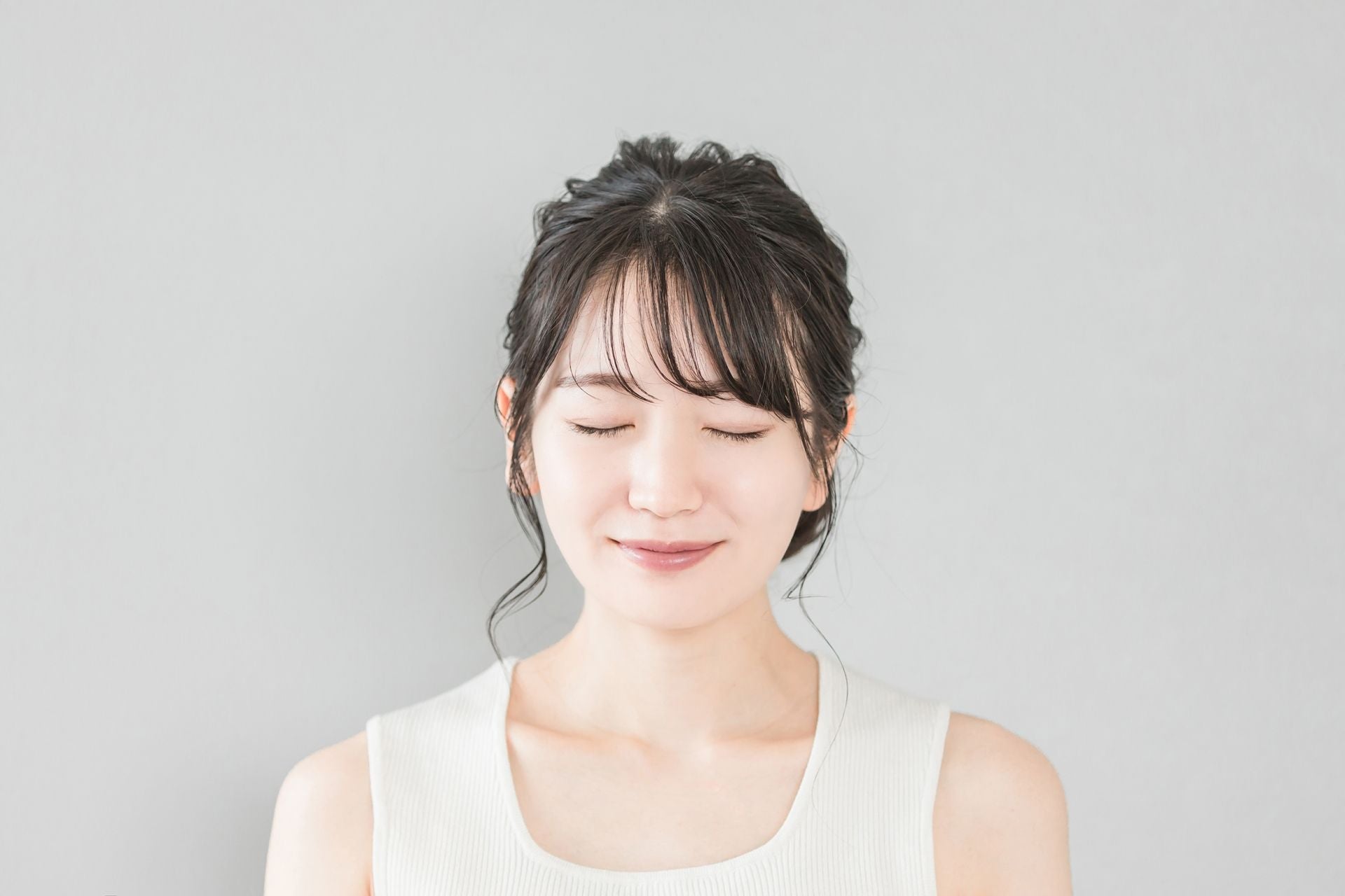 目の体操をする