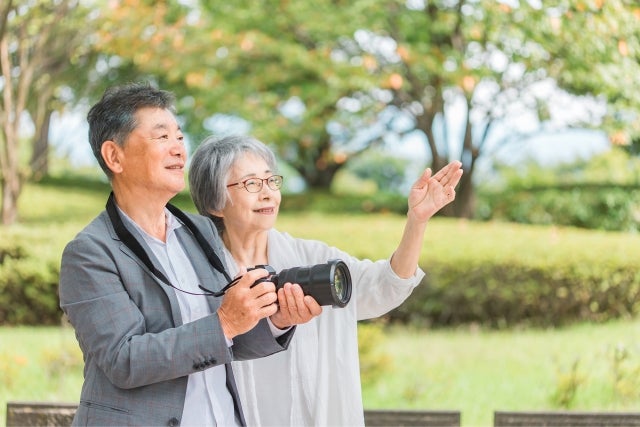認知症発症のリスクを下げる方法の一つコミュニケーションなどの社会生活について解説