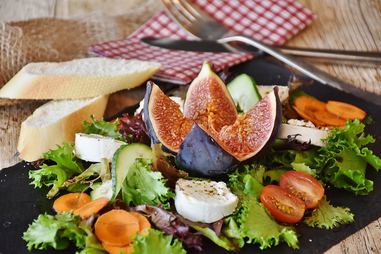 食生活を整えると認知症の予防に効果的