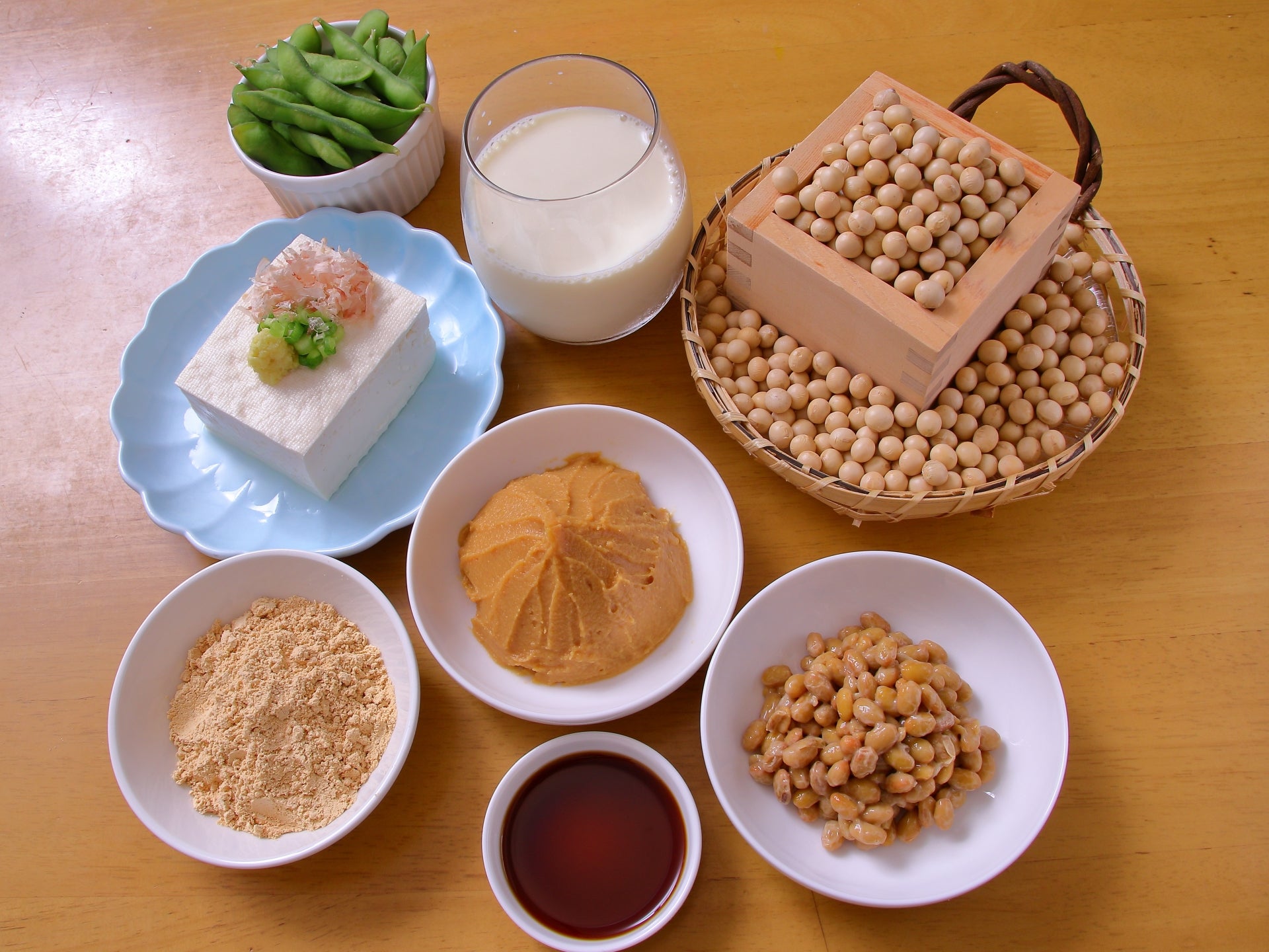 豆腐やみそなどの大豆製品