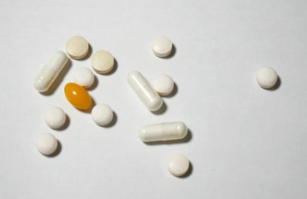 イチョウ葉サプリメントは、アスピリンやワルファリンといった血栓を予防する薬と一緒に摂取すると薬の効果を高めすぎてしまうため、出血リスクが高まります