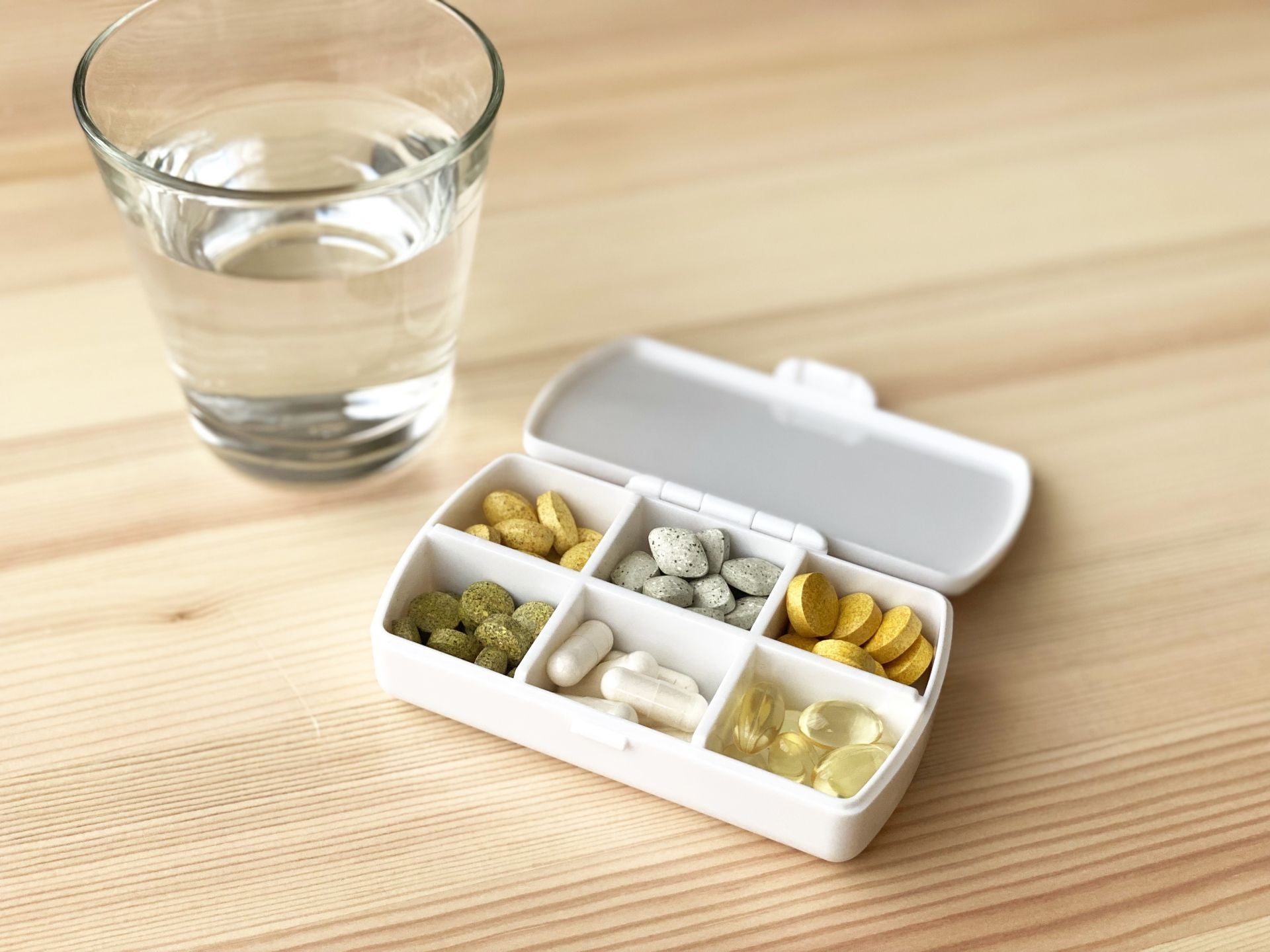 サプリを食事の代わりにしても問題ない？