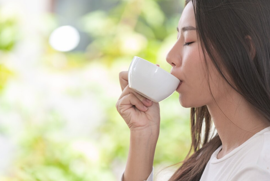 カラダが一度に吸収できる水分量は限られているため、こまめに飲むことで効率よく水分を吸収していきましょう