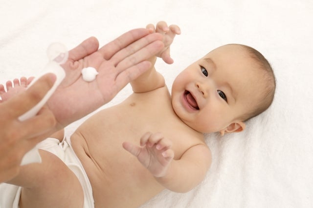 無添加のベビーローションを選ぶなら、先ほど説明した3つのポイントをすべて満たした「mitera baby lotion（ミテラベビーローション）」がおすすめです。