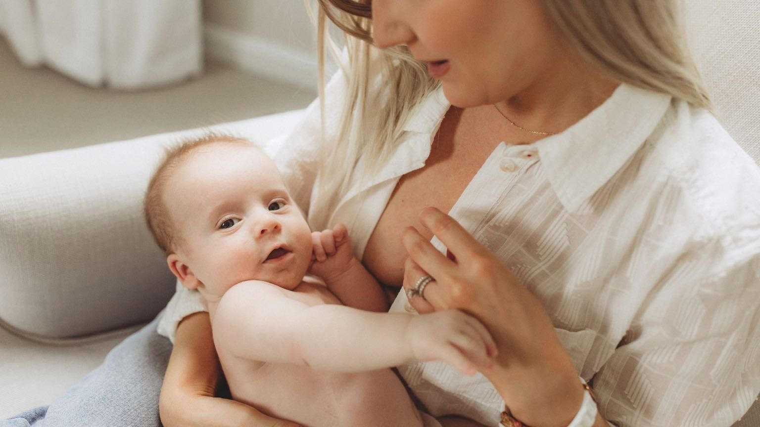 授乳の方法が間違っていると母乳量は増えません