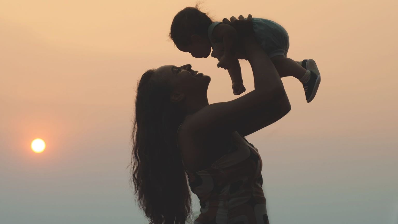 母乳の分泌促進のためにはお母さんの体調を整えることが大切です