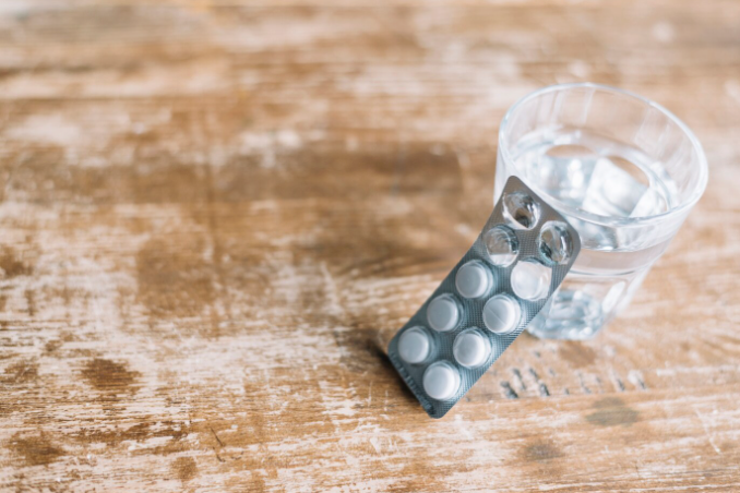 帝王切開後の痛みをコントロールするためには、まずはしっかりと鎮痛剤を使用することが必要