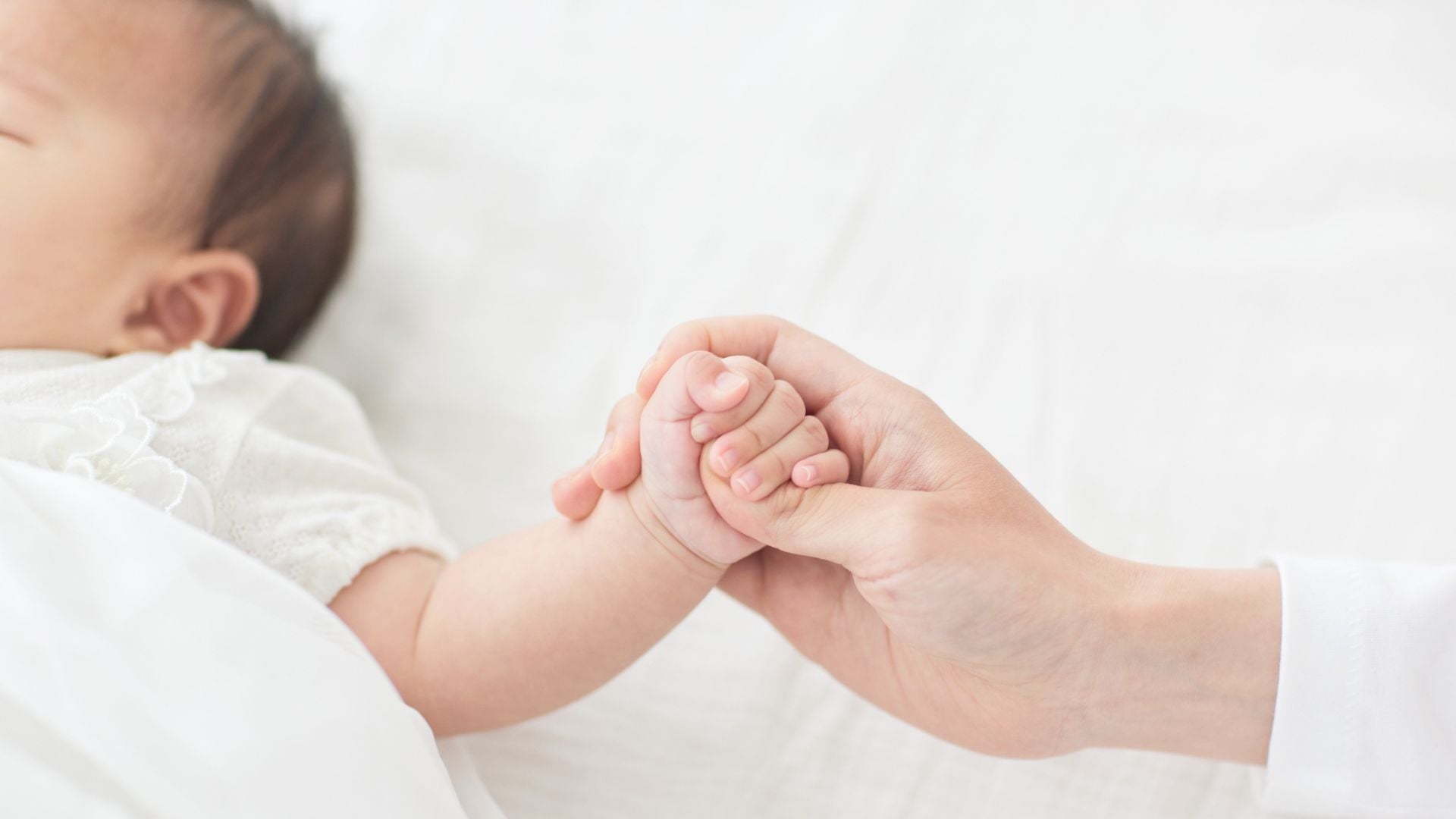心身のコンディションを整えて完全母乳を目指そう