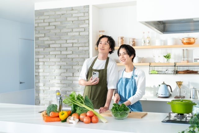 1日3食、たんぱく質・脂質・糖質・ビタミン・ミネラルをバランスよく摂りましょう。