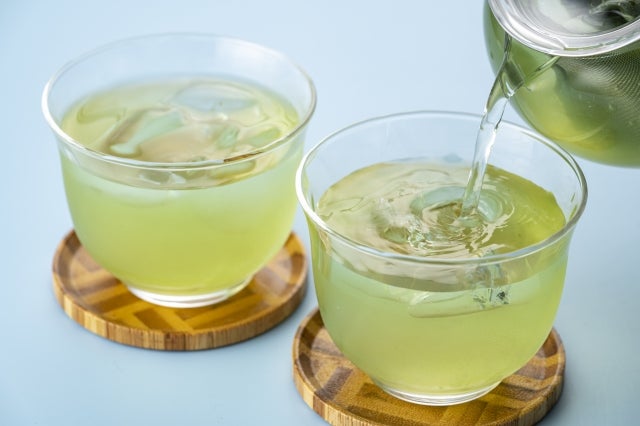 薄めに淹れる、水出しするとカフェインの量を減らせます