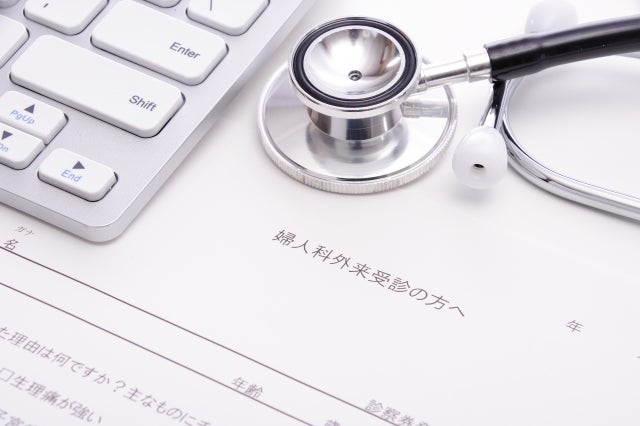 生理周期が3ヶ月以上乱れたら、産婦人科を受診しましょう。