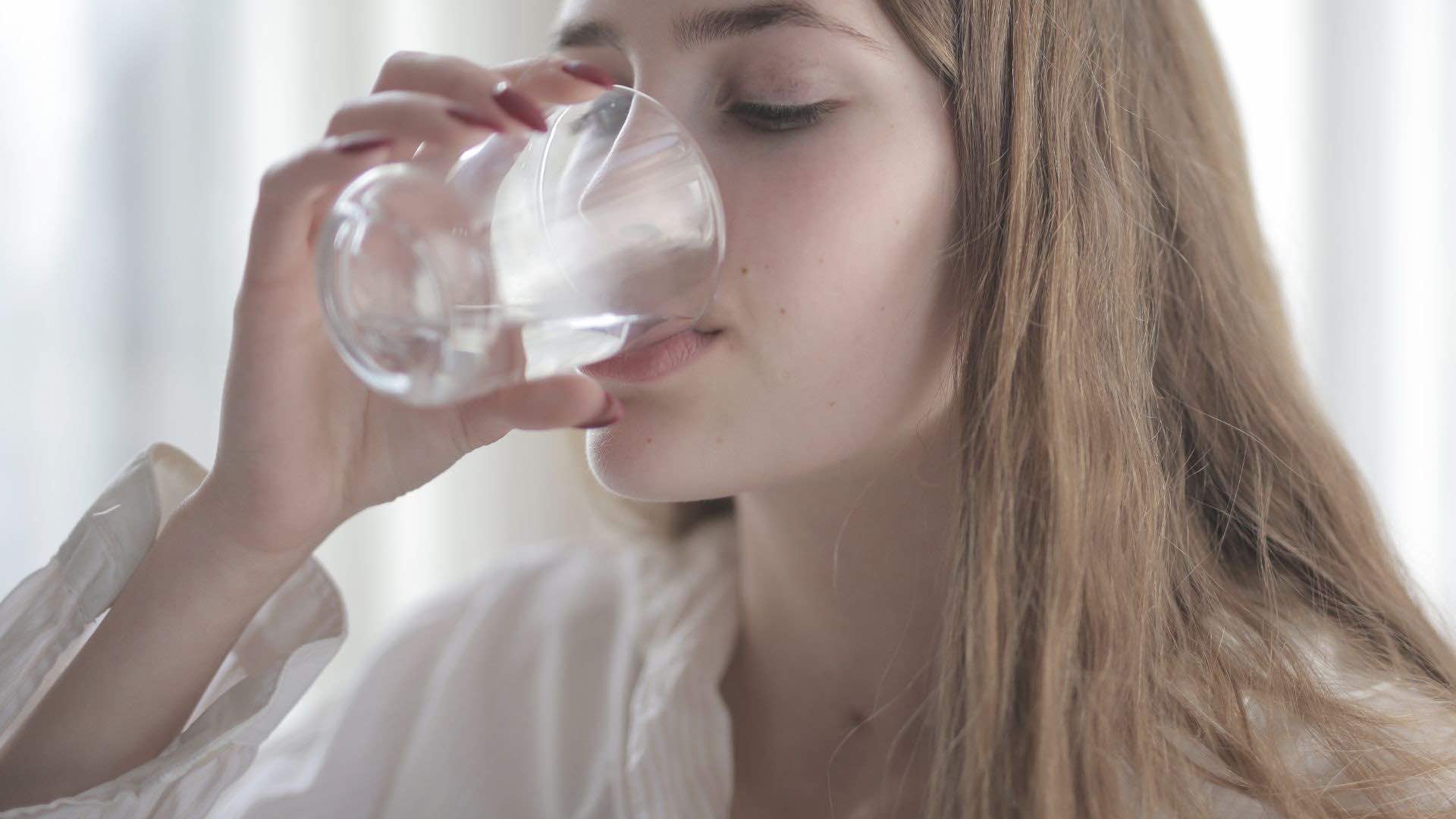 妊娠中の水分の摂り方のコツを紹介します