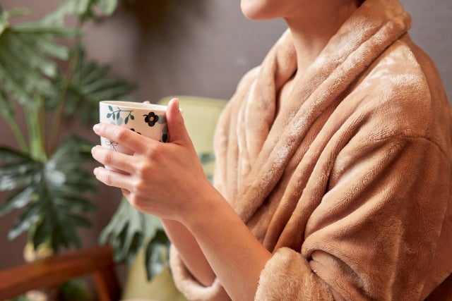 冷えは女性の大敵。血流が悪くなると子宮や卵巣の働きも低下するため注意が必要です。