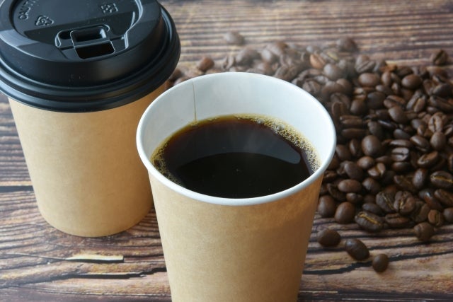 妊娠かもと思ったら気をつけたいこと3つ目は、カフェインを控えることです。