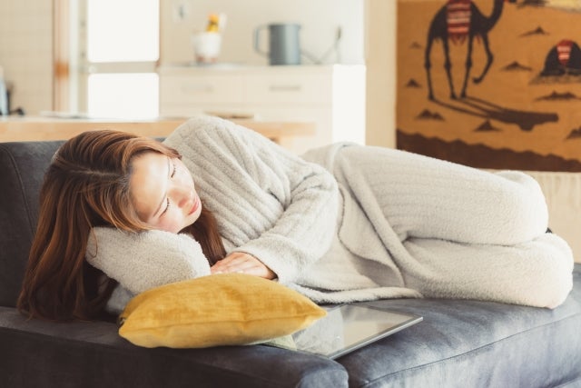 疲れや睡眠不足はつわりを悪化させる原因になります。しっかりと体を休ませてあげましょう。