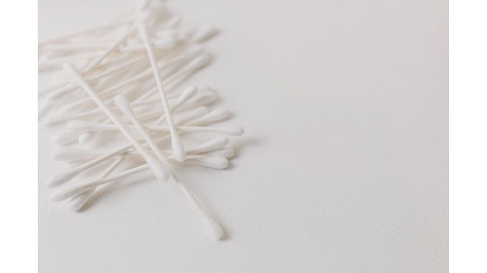 綿棒浣腸は排便を促します