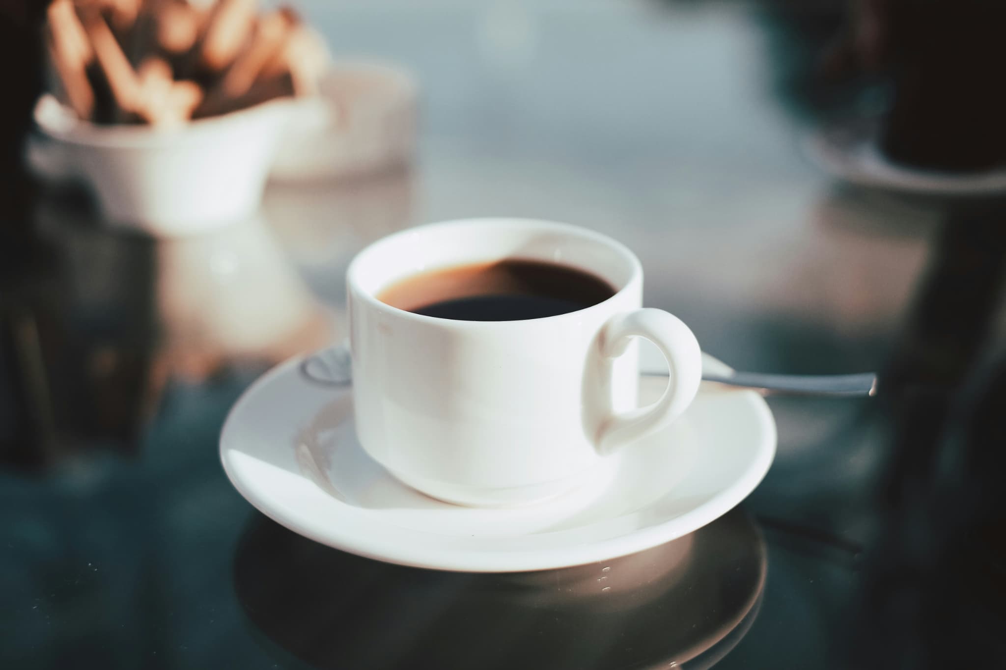 コーヒーはカフェインを多く含む飲み物です