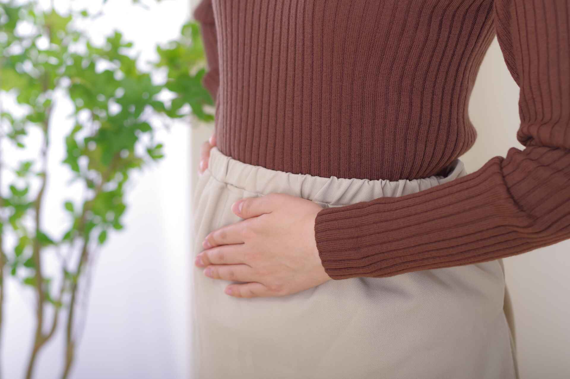 冷えが気になる女性にとって、腹巻の使用は効果的