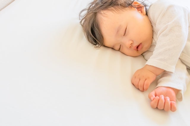 白斑ができる原因の3つ目は、授乳間隔が長く空いていることです。