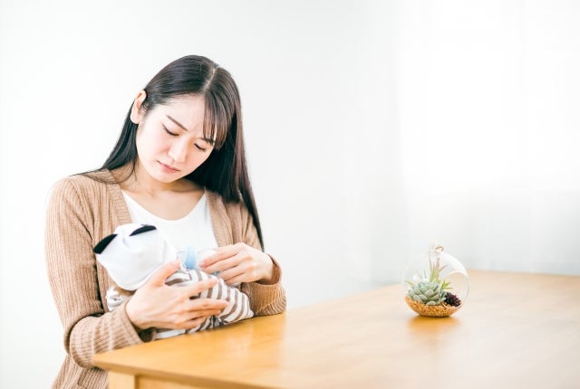 母乳に「何ヶ月まで続けるべき」という決まりはなく、やめるタイミングは人それぞれです。
