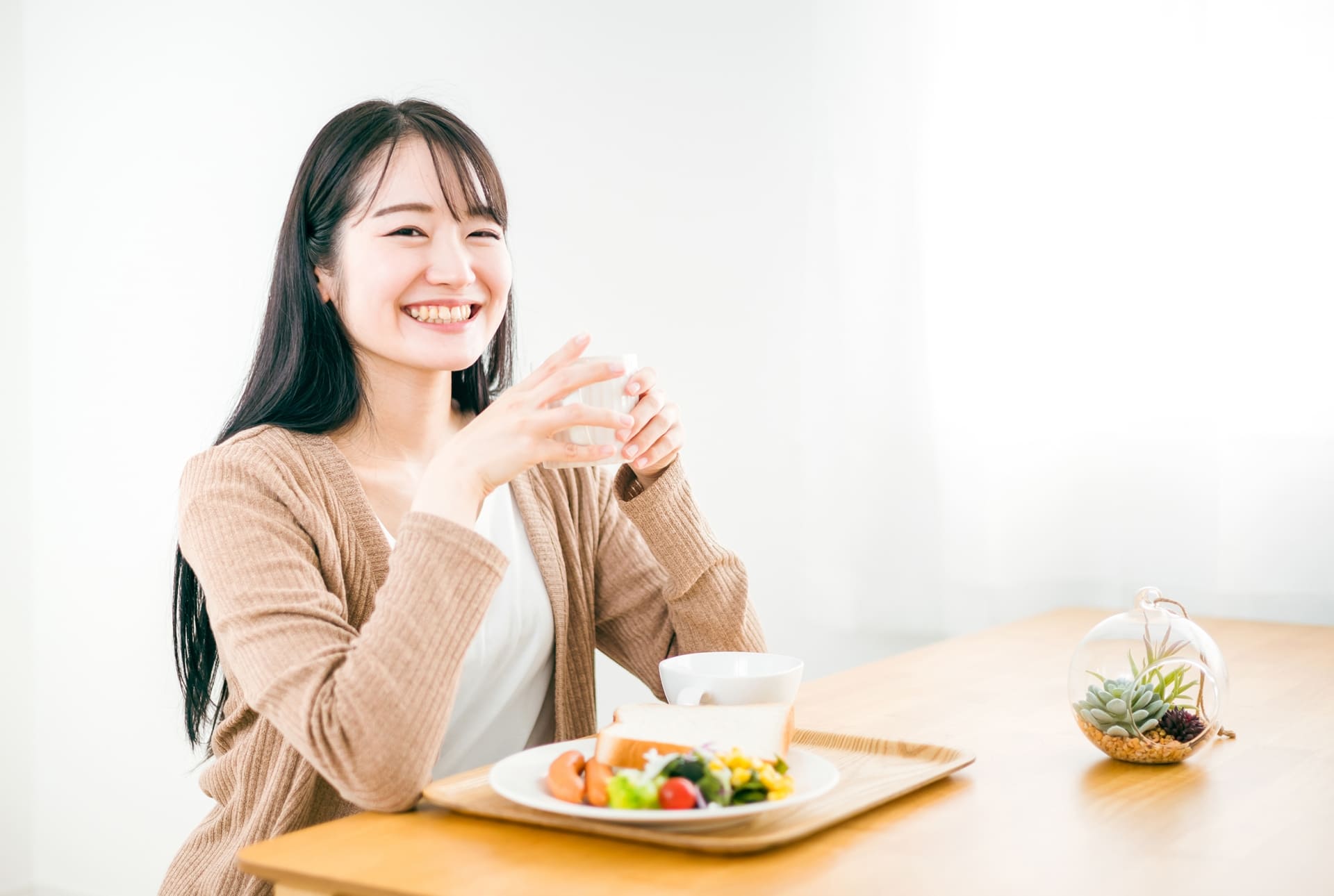 妊娠中は食事を中心にサプリをサポートとして取り入れ、ビタミンB1を補うのがおすすめ