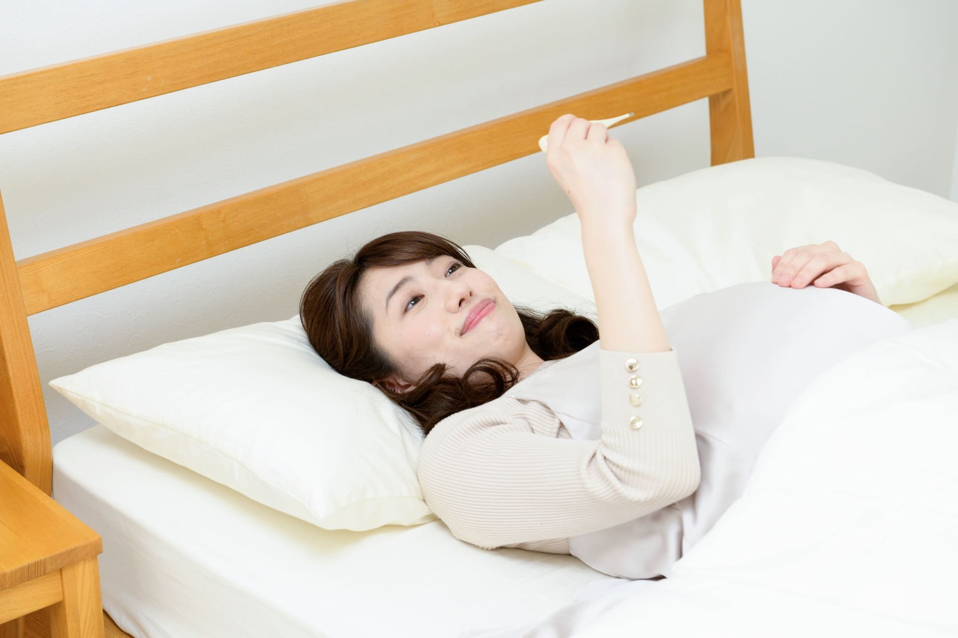 基礎体温は朝起きてすぐ、体を動かす前に測る