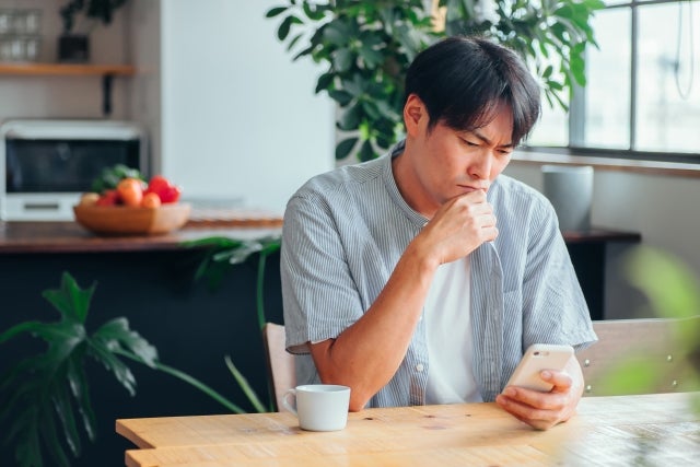 男性不妊の原因はさまざまですが、近年は「酸化ストレス」が精子の質に関わる要因の一つとして注目されています。