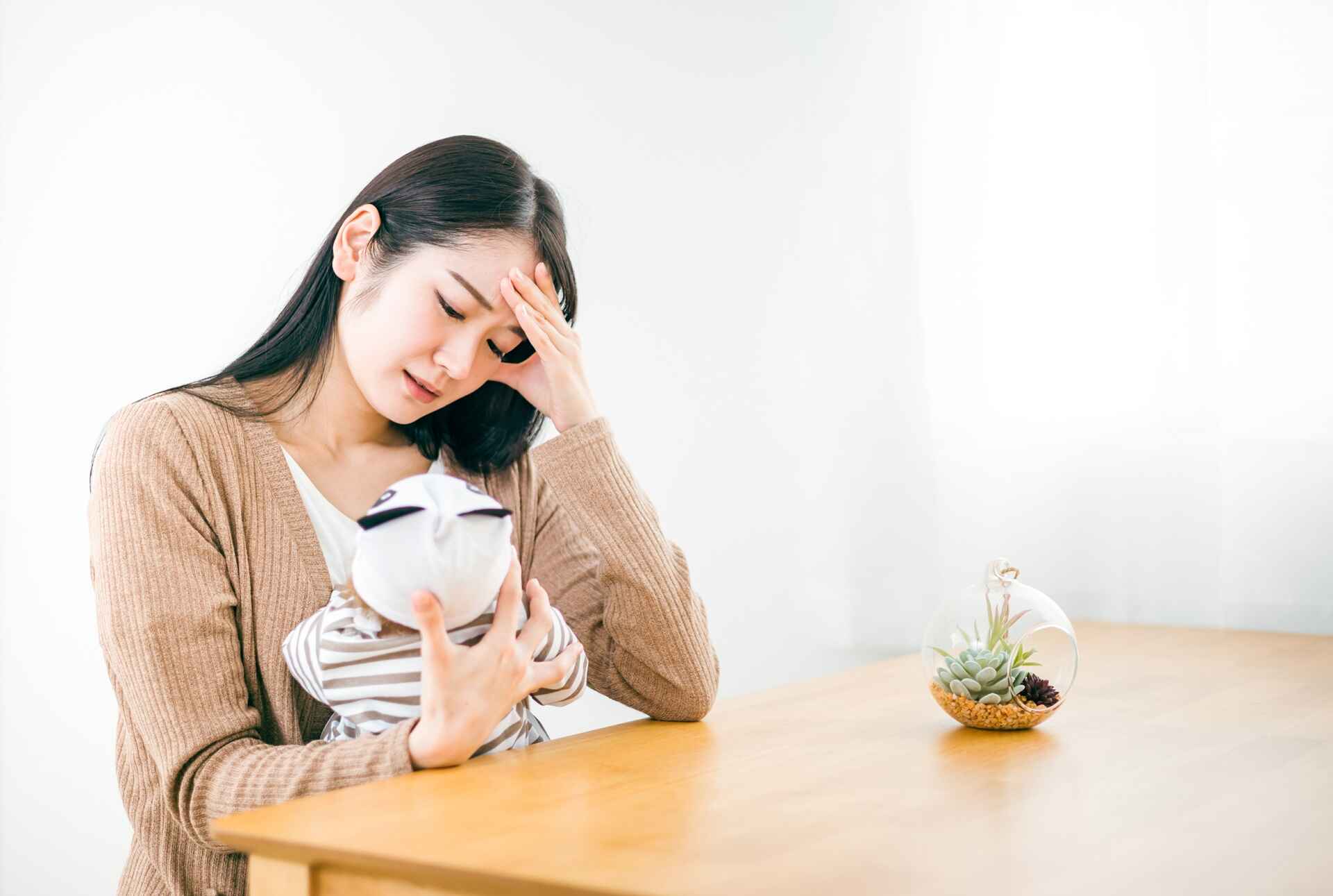 睡眠不足で疲れがたまると、脳の働きにも影響が出る