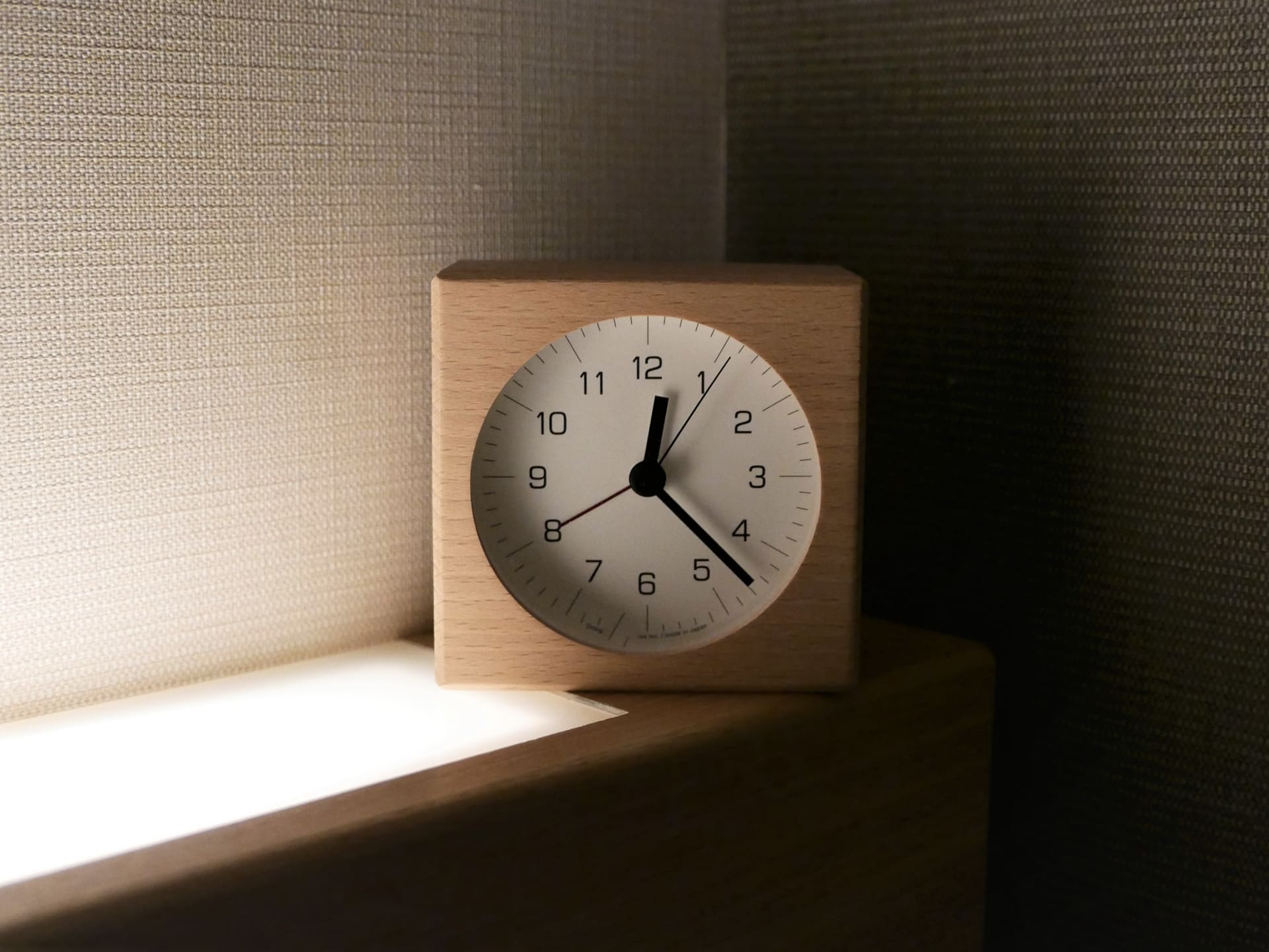 夜間の授乳や夜泣きによって、夜ぐっすり眠れないことが免疫力の低下に影響