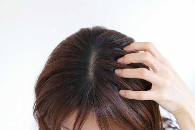 知っておきたい産後の抜け毛の基礎知識