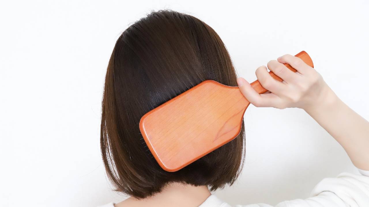 妊娠中のヘアカラーをできない時期もキレイでいるために、自宅でできる3つの方法をご紹介します。