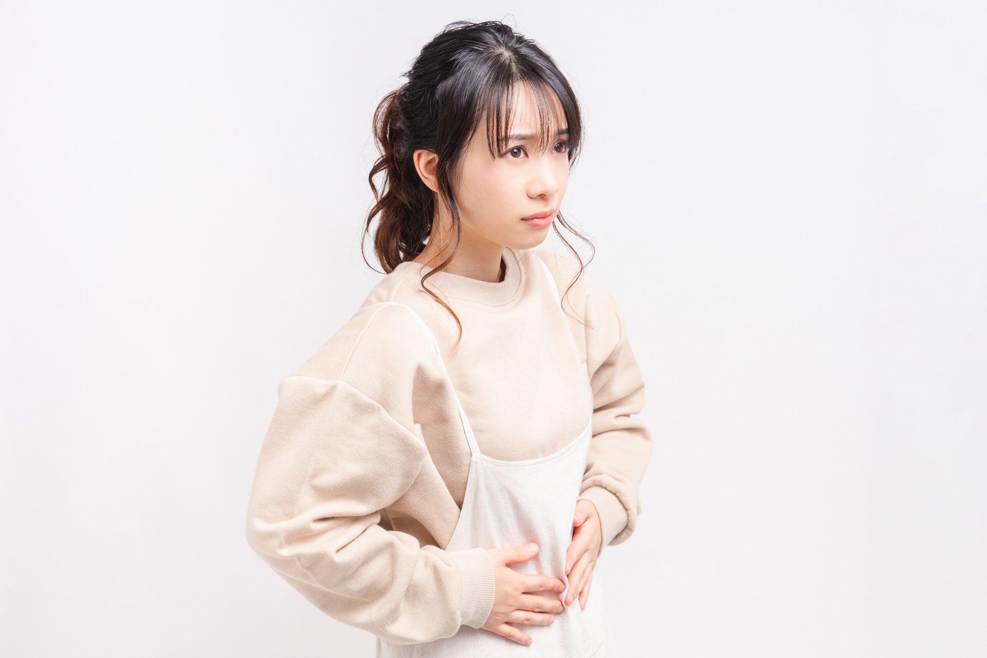 妊娠中は自浄作用を強くするためおりものが変化すること、膣内がアルカリ性に傾きやすいことから膣のかゆみが生じやすいのです。