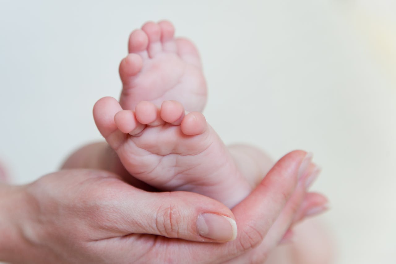 葉酸は妊娠初期から授乳期までママと赤ちゃんのために必要なので、妊活中から産後まで意識して摂ることが大切