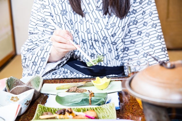 食後すぐや空腹時の入浴は体調不良の原因になる可能性があります
