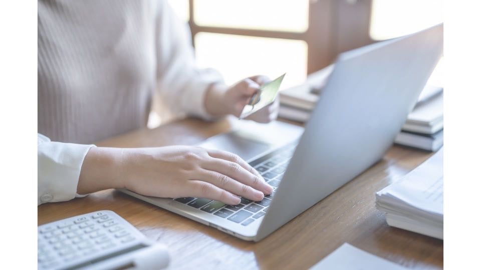 妊娠検査薬はオンラインで購入可能です