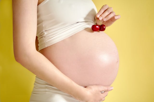妊娠中でも、フルーツは基本的に食べて大丈夫です。