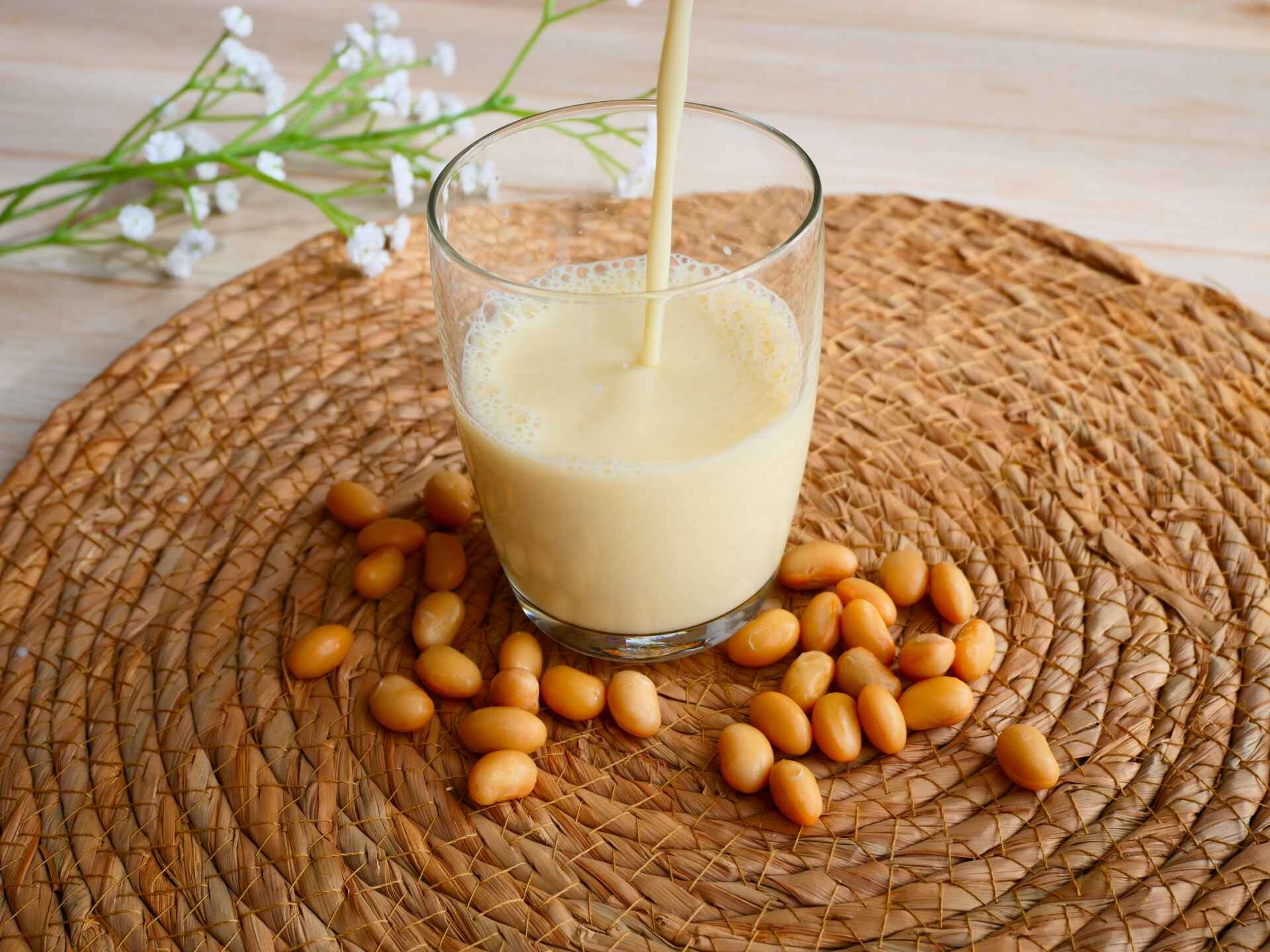妊婦さんが豆乳を飲むことで得られるメリットを4つ紹介