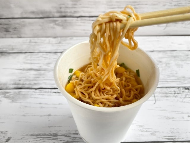流産しやすい行動8つ目は、偏った食生活です。