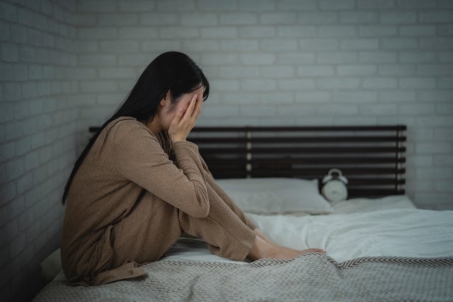 気持ちの落ち込みが続き、日常生活や育児など、これまでできていたことが急に難しく感じられる場合は注意が必要です。