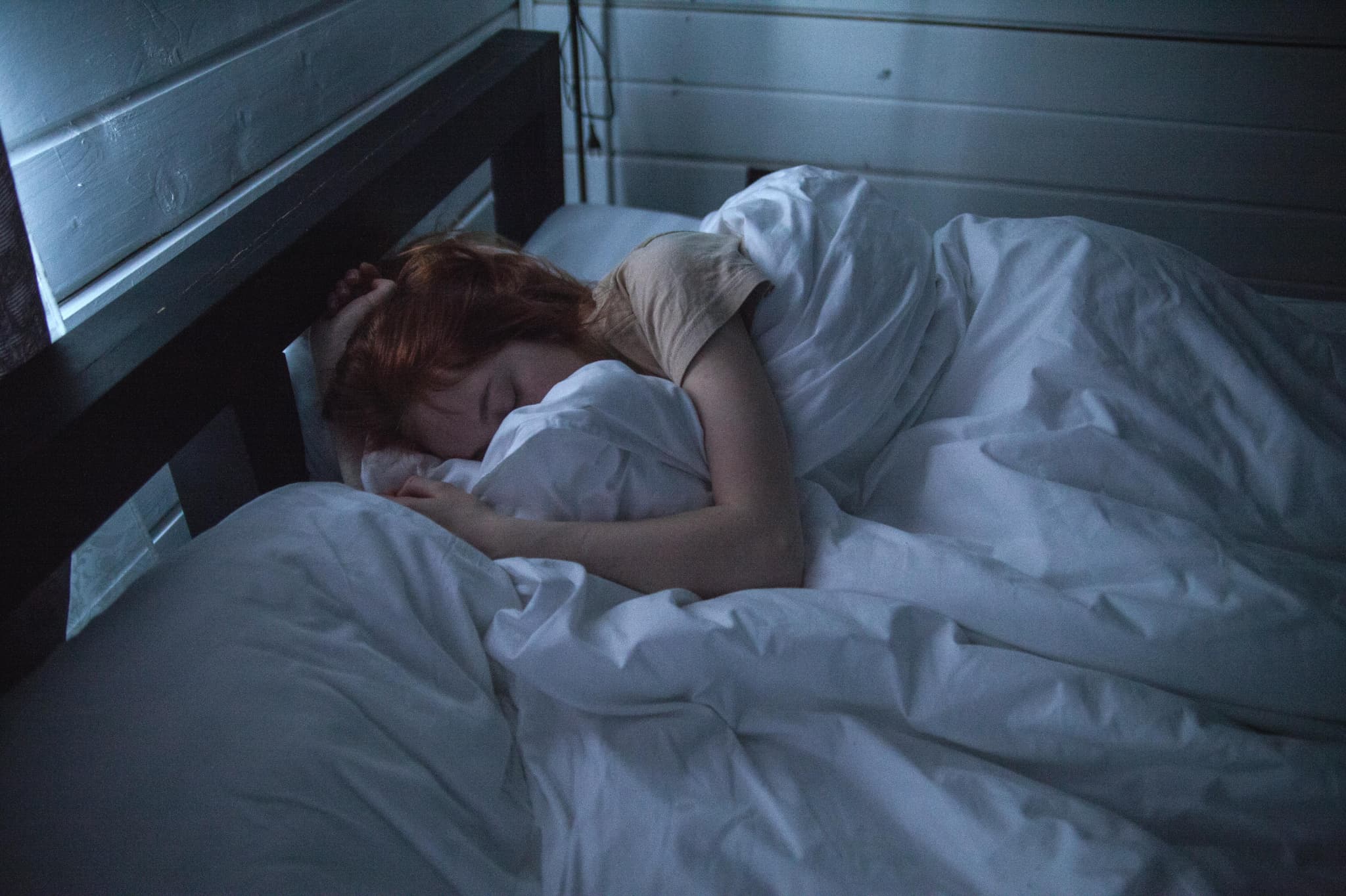 妊娠が成立すると、しっかり寝ていても日中に眠気を感じやすくなる