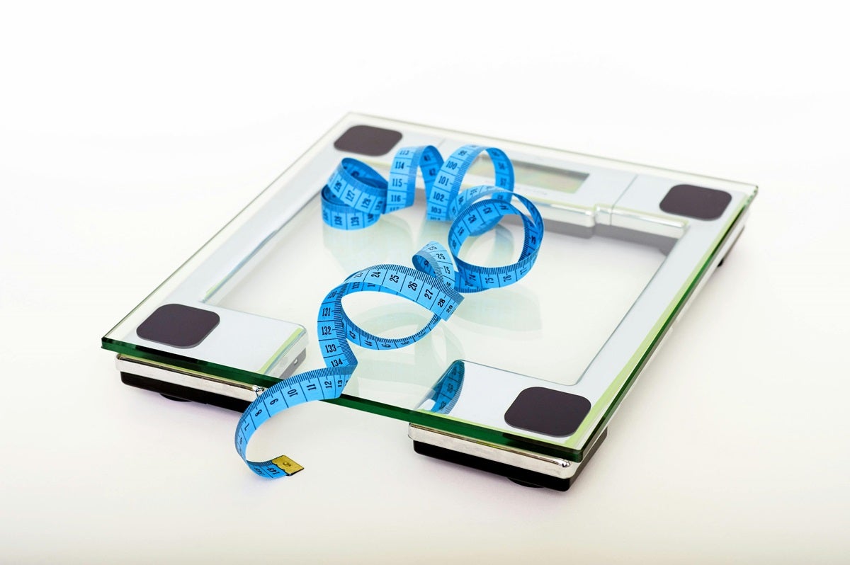 極端なダイエットで痩せすぎてしまうと排卵障害を引き起こし、妊娠しにくい身体を作る