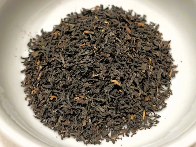 紅茶は茶葉を発酵させて作るため体を温めて代謝が良くなりますが、カフェインが含まれているため、妊活中は摂取量に気をつけましょう。