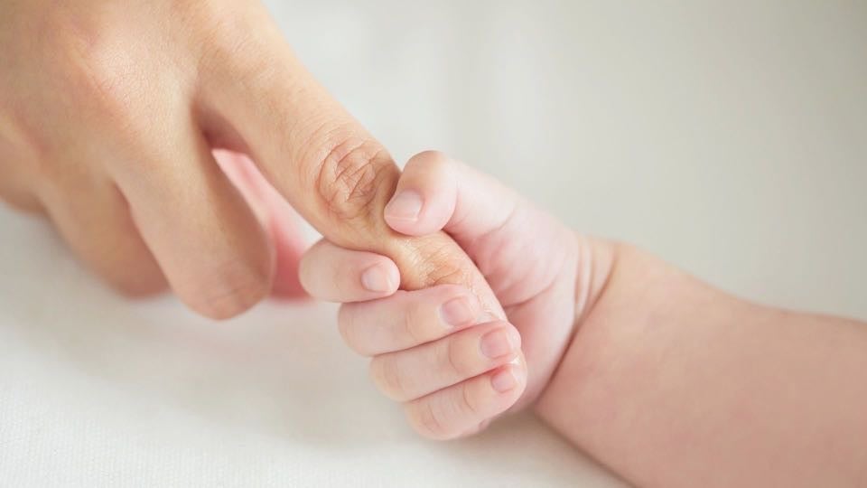妊娠中・産後の気持ちの波は無視しない！しっかりケアして自分自身を労ろう