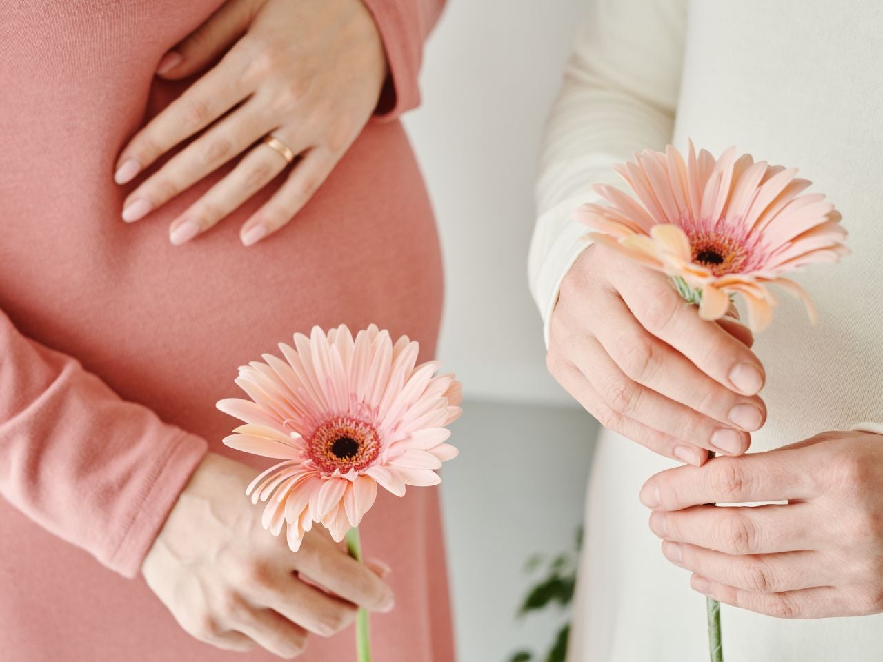 妊娠中期の息苦しさは無理をせず、気になるときは受診を